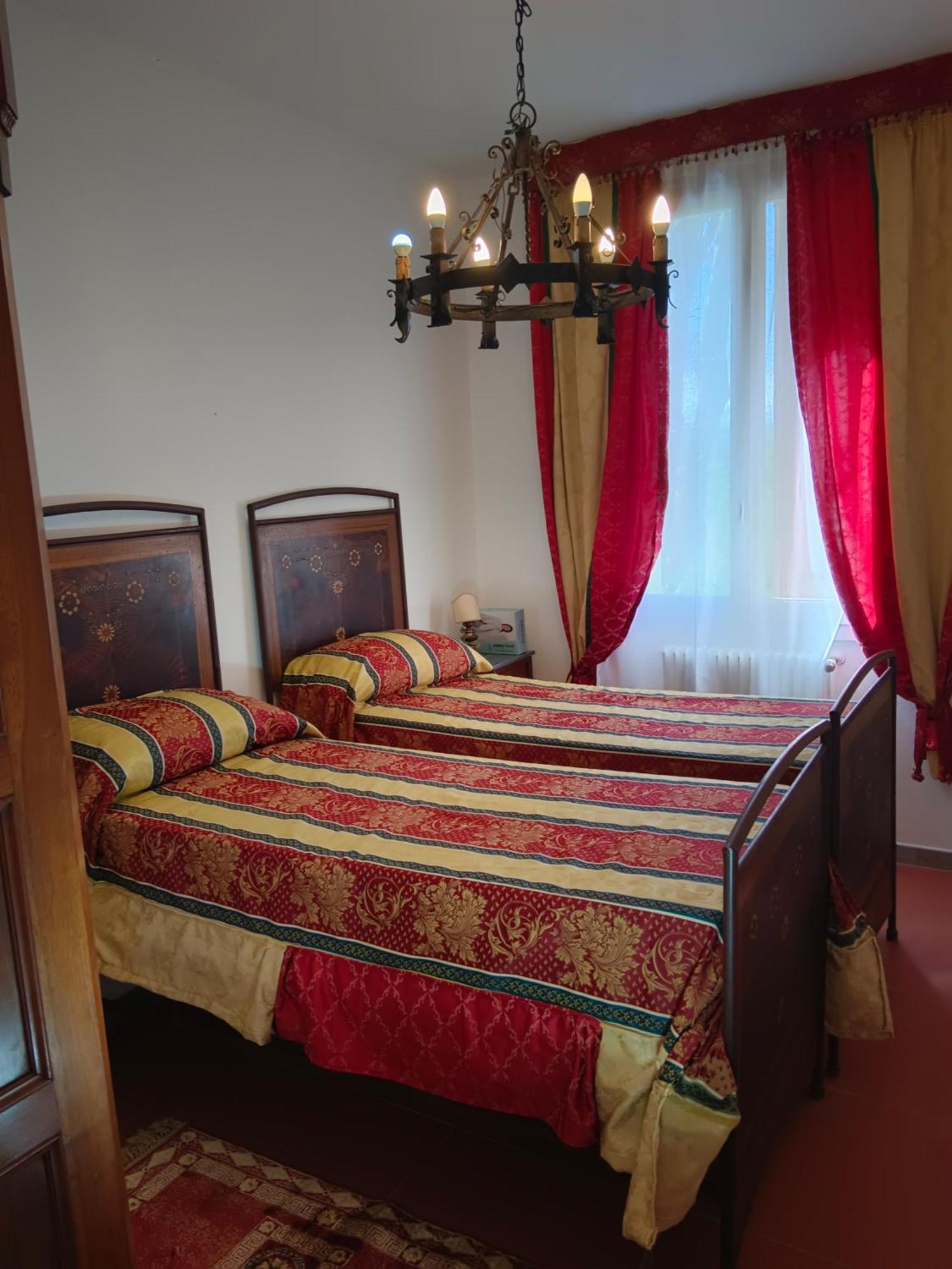 La Maison Rouge Crespellano Ngoại thất bức ảnh